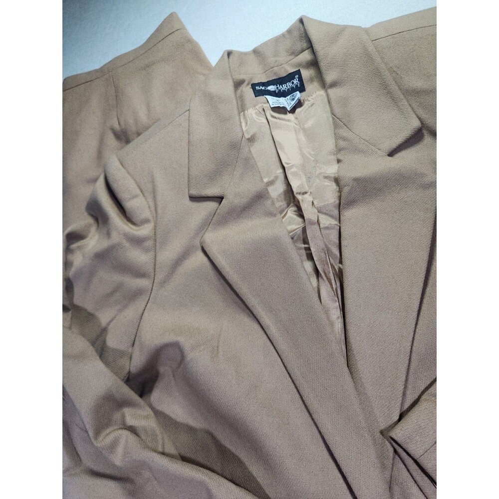 Sag Harbor Ladies Blazer Skirt set, Top sz 14 Skirt sz 16 with Shoulder pad #049
